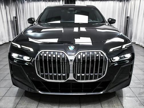 2024 BMW 740 i