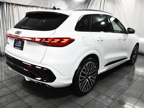 2025 Audi SQ5 3.0T Premium Plus