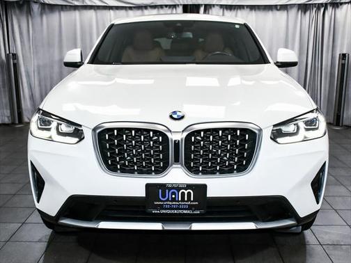 2023 BMW X4 xDrive30i