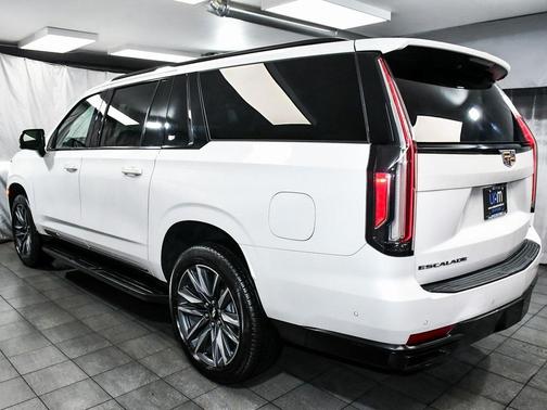 2021 Cadillac Escalade ESV Sport Platinum