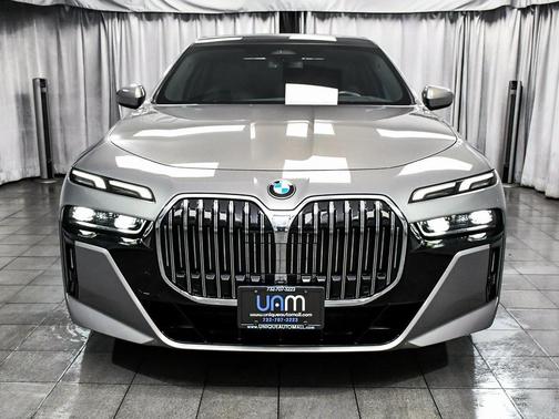 2024 BMW 740 i xDrive