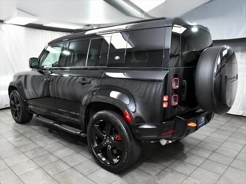 2024 Land Rover Defender 110 P400 X