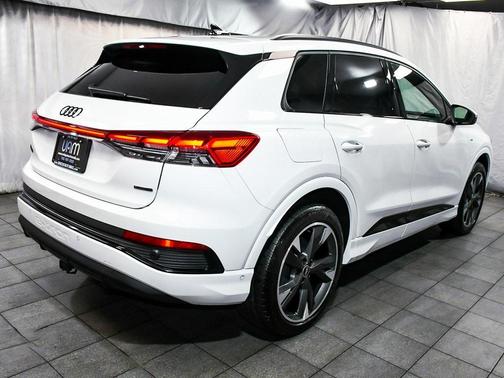 2024 Audi Q4 e-tron 50 Prestige