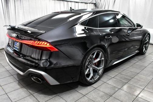2024 Audi RS 7 4.0T Performance