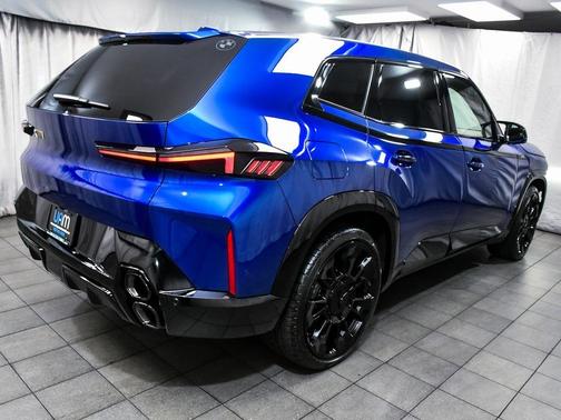 2025 BMW XM Base
