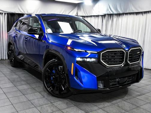 2025 BMW XM Base
