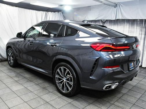 Arctic Gray Metallic 2022 BMW X6 xDrive40i
