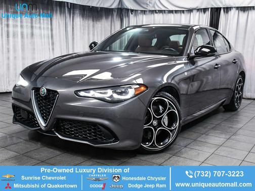 Vesuvio Gray Metallic 2024 Alfa Romeo Giulia Ti