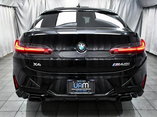 2023 BMW X4 M40i