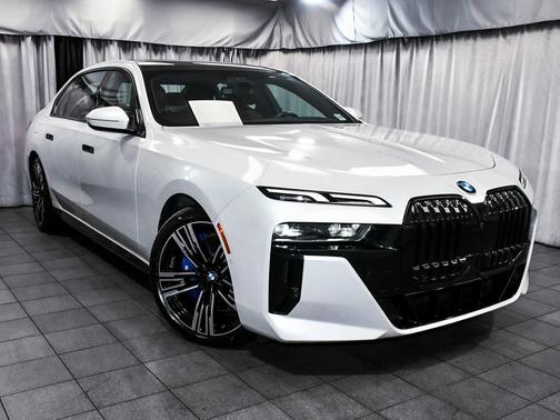 2023 BMW 760 i xDrive