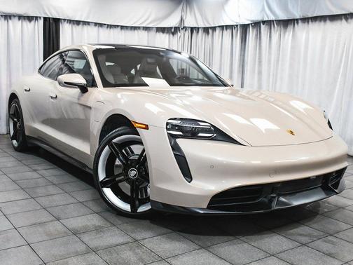 2021 Porsche Taycan Turbo