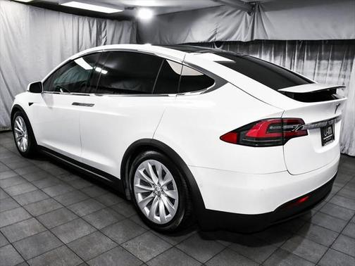 2021 Tesla Model X Long Range Plus
