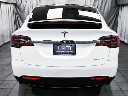2021 Tesla Model X Long Range Plus
