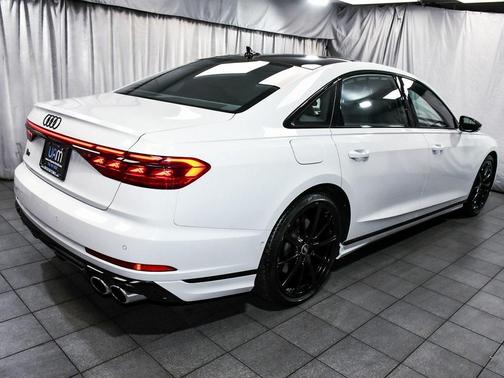 2022 Audi S8 4.0T