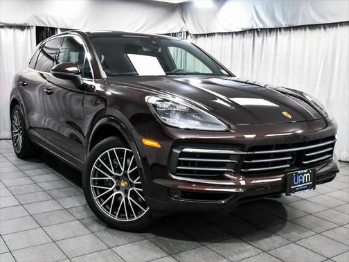 2022 Porsche Cayenne Base
