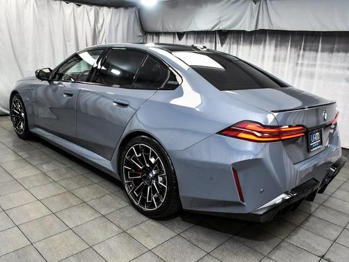 2025 BMW M5 Base