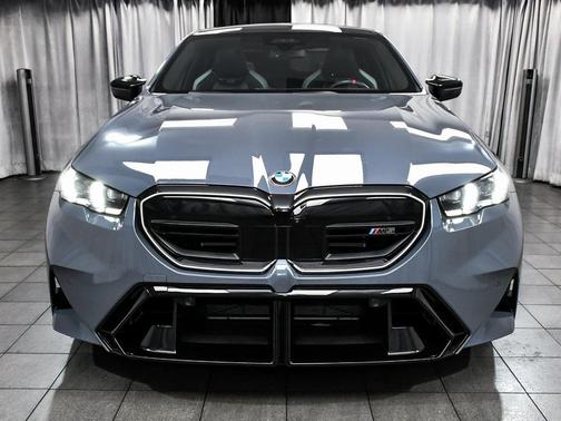 2025 BMW M5 Base