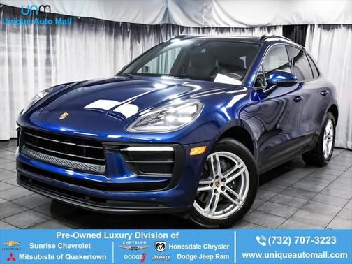 2022 Porsche Macan Base