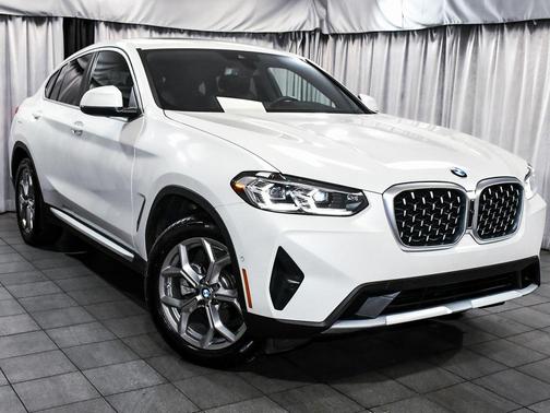 2025 BMW X4 xDrive30i
