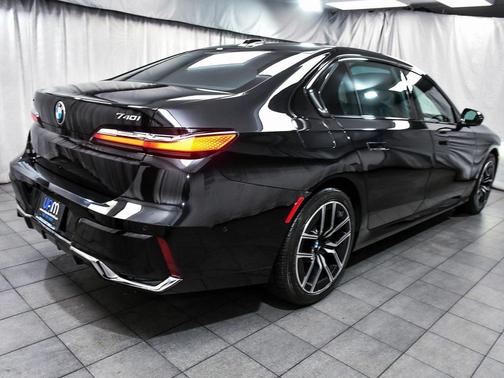 2024 BMW 740 i xDrive