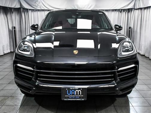 2022 Porsche Cayenne Cayenne Platinum Edition