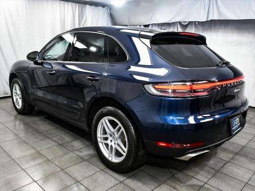 2021 Porsche Macan Base