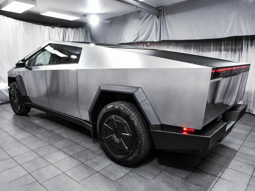 2025 Tesla Cybertruck AWD