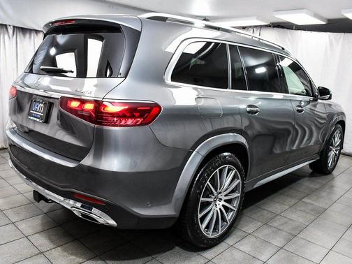 2025 Mercedes-Benz GLS 450 4MATIC