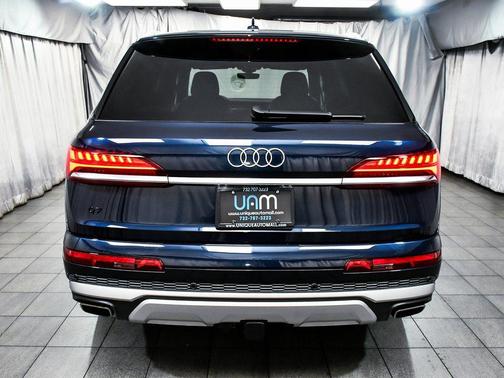 2025 Audi Q7 55 Premium
