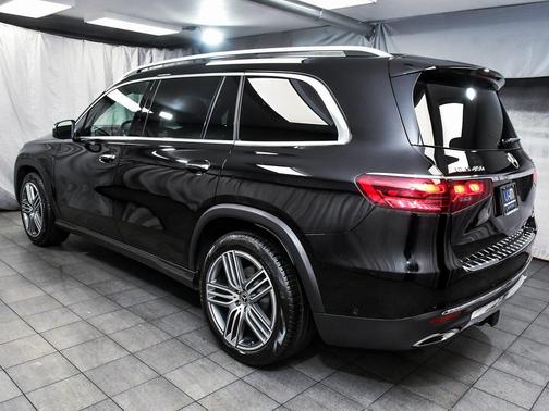 2025 Mercedes-Benz GLS 450 4MATIC
