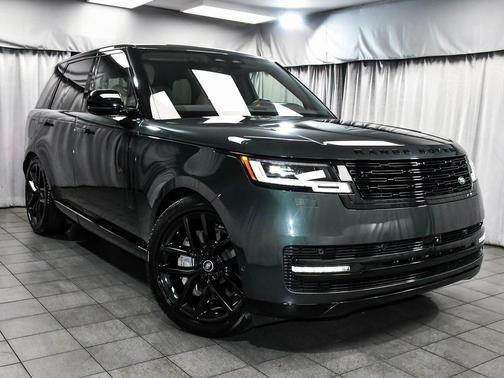 2025 Land Rover Range Rover P550e SE SWB
