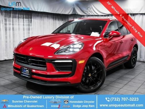 2023 Porsche Macan Base