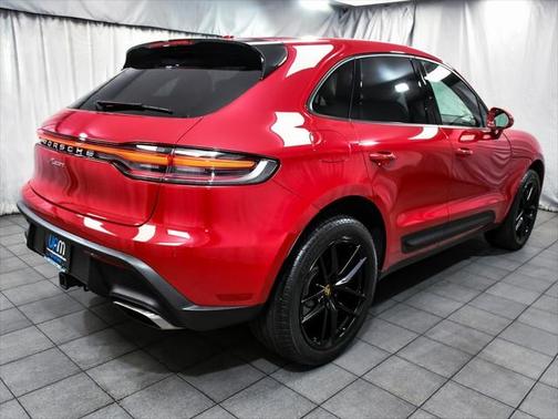 2023 Porsche Macan Base