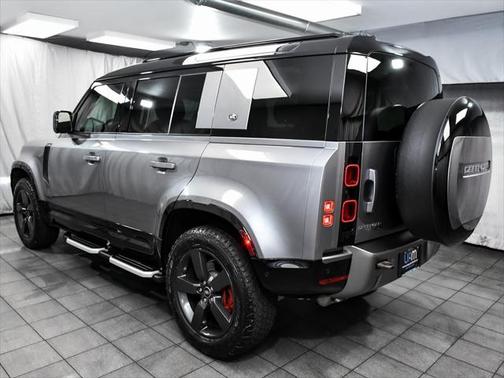 2023 Land Rover Defender 110 X-Dynamic SE