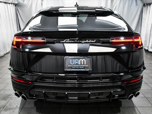 2024 Lamborghini Urus S