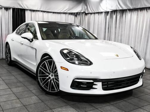 2020 Porsche Panamera 4S