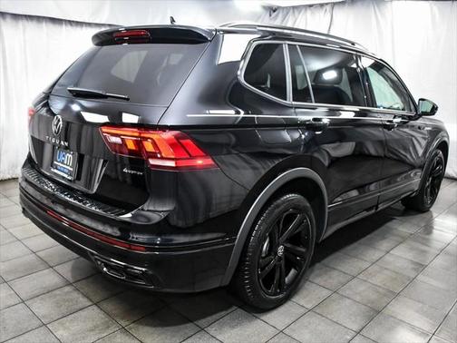 2024 Volkswagen Tiguan 2.0T SE R-Line Black 4MOTION