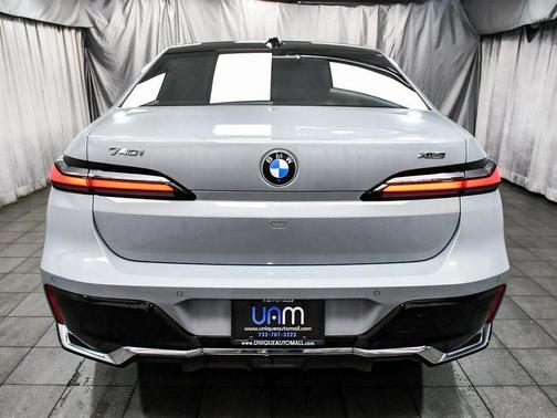 2024 BMW 740 i xDrive