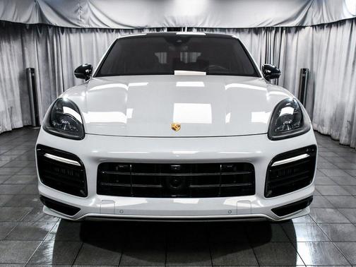 2022 Porsche Cayenne Cayenne GTS