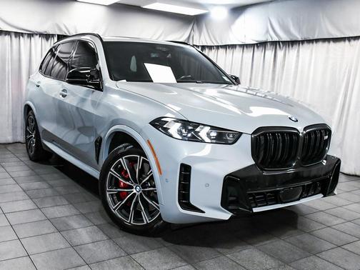 2024 BMW X5 M60i