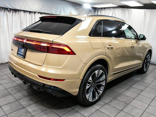 2024 Audi Q8 55 Premium Plus