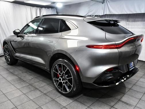 2021 Aston Martin DBX Base