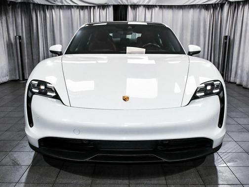 2022 Porsche Taycan Base