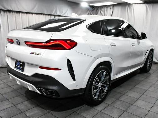 2023 BMW X6 M50i