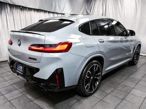 2024 BMW X4 M40i