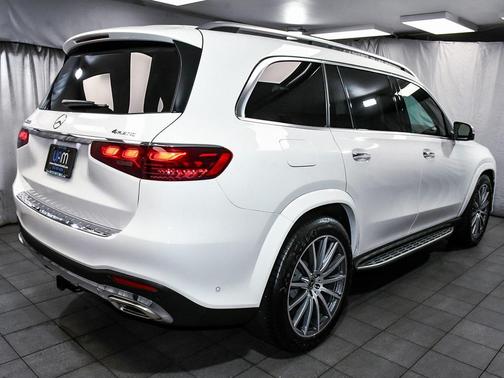 2025 Mercedes-Benz GLS 580 4MATIC