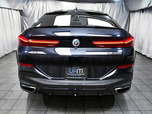 2023 BMW X6 M50i