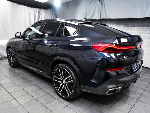 2023 BMW X6 M50i