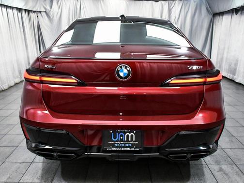 2023 BMW 760 i xDrive