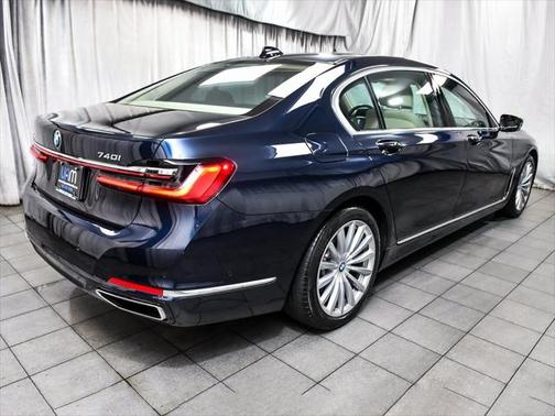 2020 BMW 740 xDrive